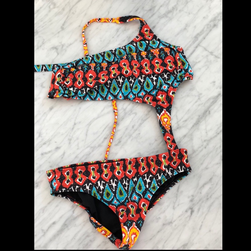 one piece swimsuit
